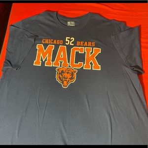 Navy Blue Chicago Bears T-shirt.
